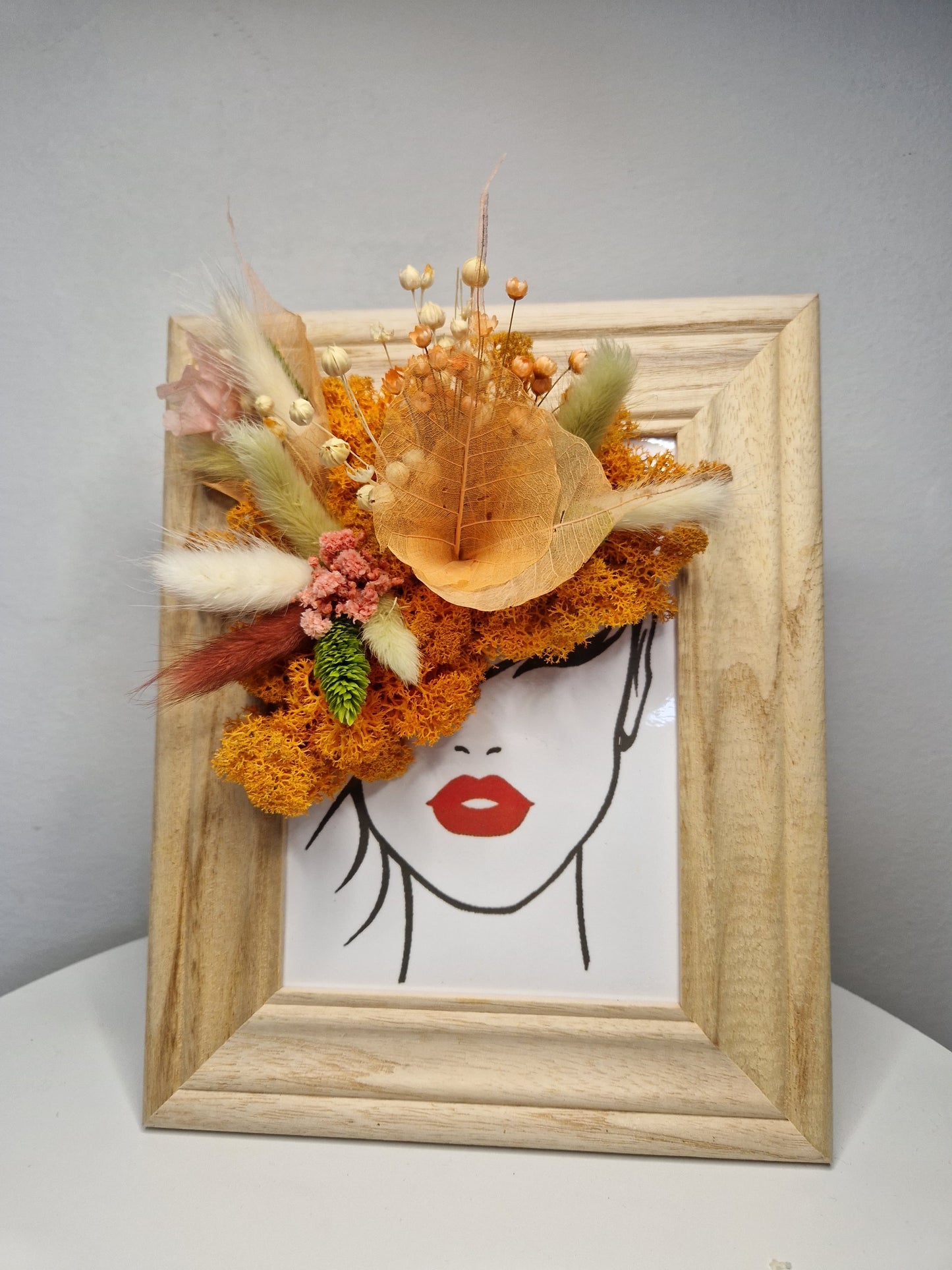 Botanical Beauty – Floral Wall Art with Dried Flowers & Preserved Moss